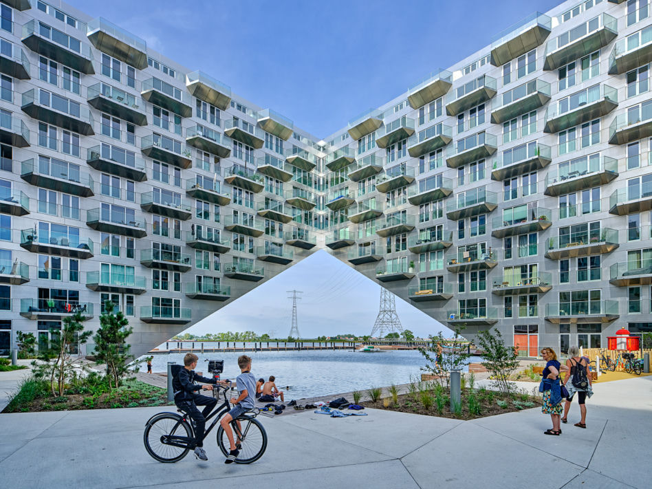 Blok Sluishuis w Amsterdamie_Bjarke Ingels Group_(BIG)_Barcode Architects_43