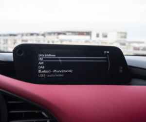 Toyota Corolla 2.0 Hybrid Dynamic Force 184 KM e-CVT vs Mazda 3 Skyactiv-X 180 KM 6MT AWD