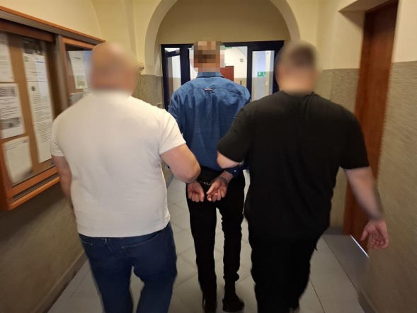 Horror pod Lęborkiem! Groził byłej żonie spaleniem, potem dźgnął jej partnera ostrym narzędziem