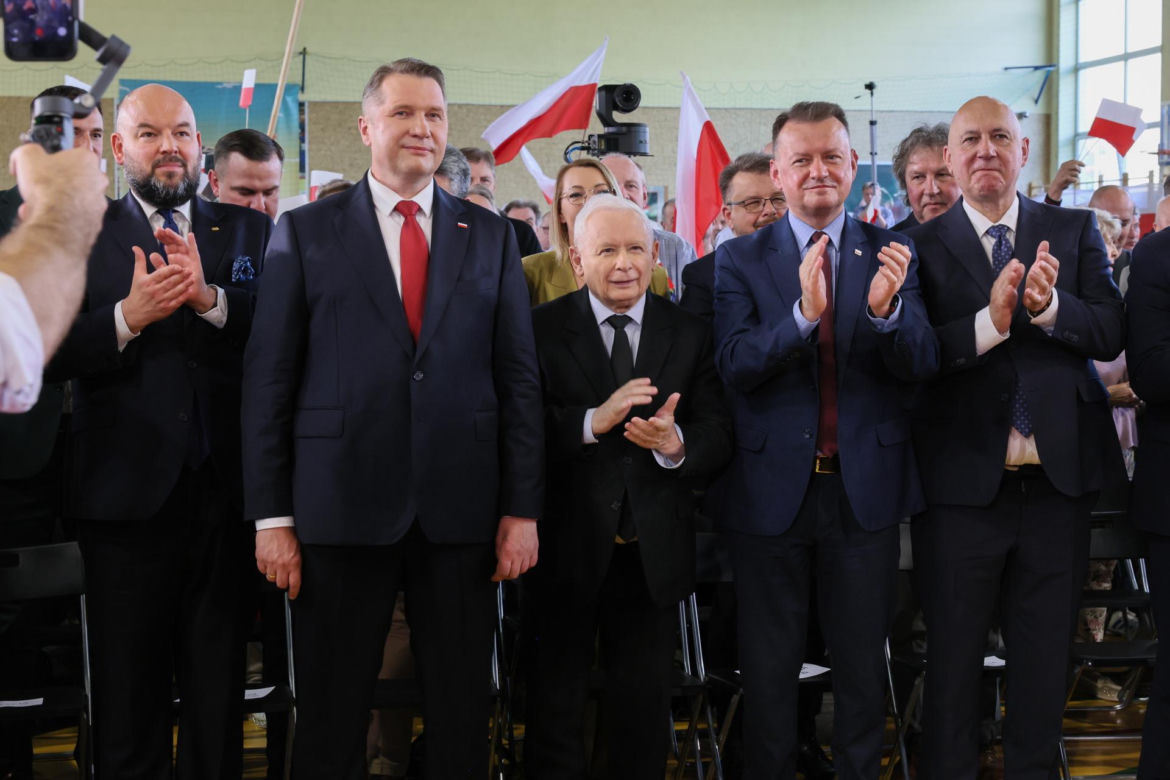 Przemysław Czarnek podczas otwartego spotkania z mieszkańcami Kalisza w hali OSRiR w Kaliszu