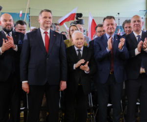Dwa rozbite auta, w jednym z nich poseł Czarnek! Wezwano pogotowie