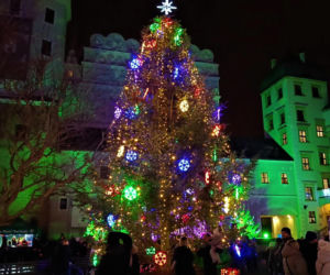 Zamek w świątecznym klimacie. Drugi jarmark bożonarodzeniowy w Szczecinie przyciąga tłumy