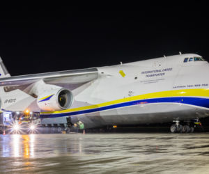 Olbrzymi Rusłan Antonow An124 znowu wylądował na lotnisku w Pyrzowicach. Co było na pokładzie? [ZDJĘCIA]