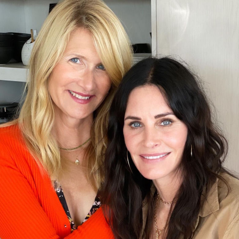 Courteney Cox nie poznaje się w lustrze. "Nie sądziłam, że wyglądam tak dziwnie"