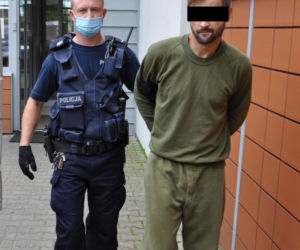 Brzostówiec/Gąsiory. Potrącili policjanta. Uciekali na dopalaczach