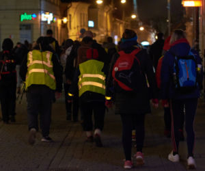 Ekstremalna Droga Krzyżowa. Kilka tysięcy osób na nocnym nabożeństwie