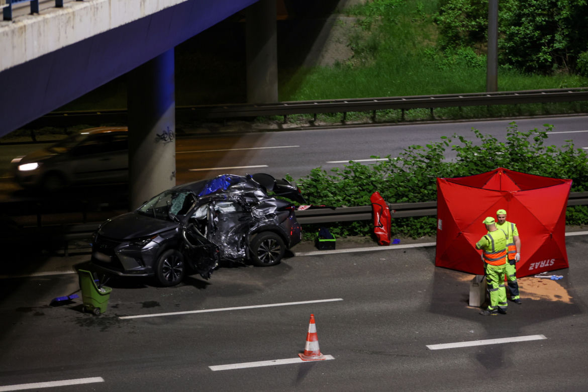 Tragiczny wypadek na autostradzie A4 w Katowicach. Zginął kierowca lexusa
