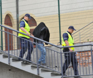 NAUCZYCIEL MOLESTOWAŁ 13-LATKĘ