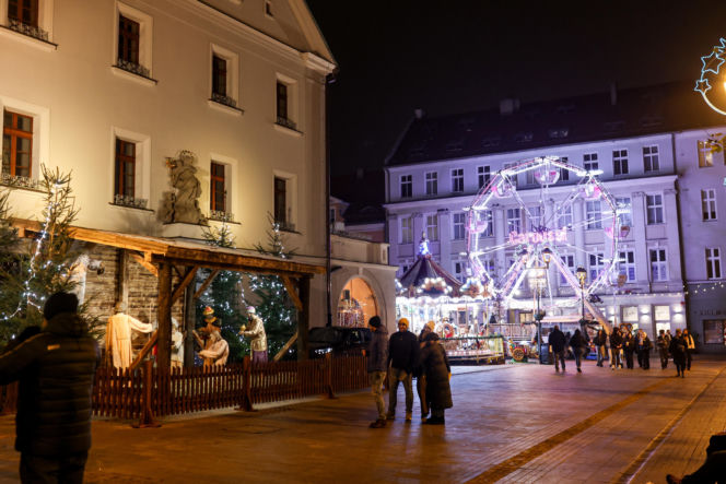 Gliwicki Jarmark Bożonarodzeniowy wystartował. Wiedeński klimat i świąteczne gofry