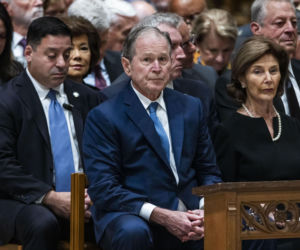 Bush, Biden i Harris wzięli udział w pogrzebie b. wiceprezydenta Dicka Cheneya