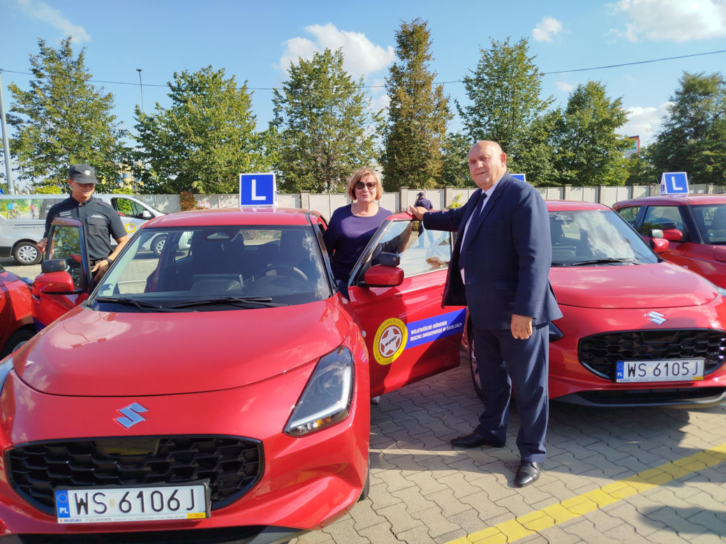 Siedlecki WORD wymienił starą flotę pojazdów egzaminacyjnych na nowe samochody marki Suzuki Swift