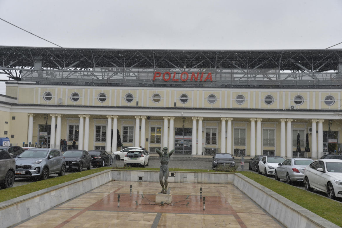 Warszawa. Kto zajmie się Polonią? Pojawiły się oferty czterech firm! Miasto zajmie się oceną wniosków