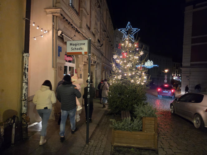 Miasto rozbłysło świąteczną magią! Tłumy na wielkim otwarciu Bydgoskiego Jarmarku Świątecznego