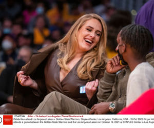 Adele z partnerem na meczu koszykówki