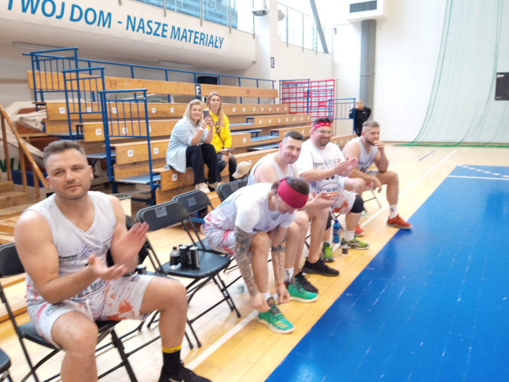 Charytatywna Bitwa Miast Poznań kontra Bydgoszcz. Gwiazdy grały w koszykówkę