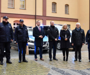 Pierwsze w Polsce elektryczne radiowozy 