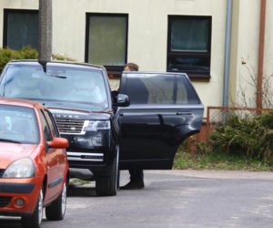 Kasia Tusk z córkami z koszyczkiem przyjechali do Donalda