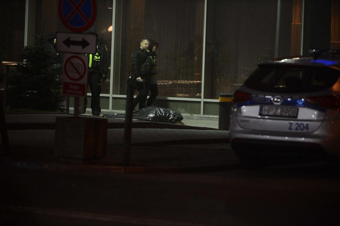 Zwłoki kobiety pod siedzibą Polsatu