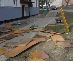 Człowiek guma, półnaga kobieta, wędkarz naturysta -czyli nietypowe interwencje Starży Miejskiej Starachowice