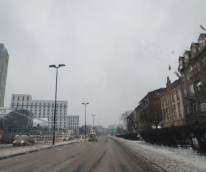 Pogodowa APOKALIPSA w Krakowie! PARALIŻ komunikacji miejskiej. BEZRADNOŚĆ MPK w stolicy Małopolski 