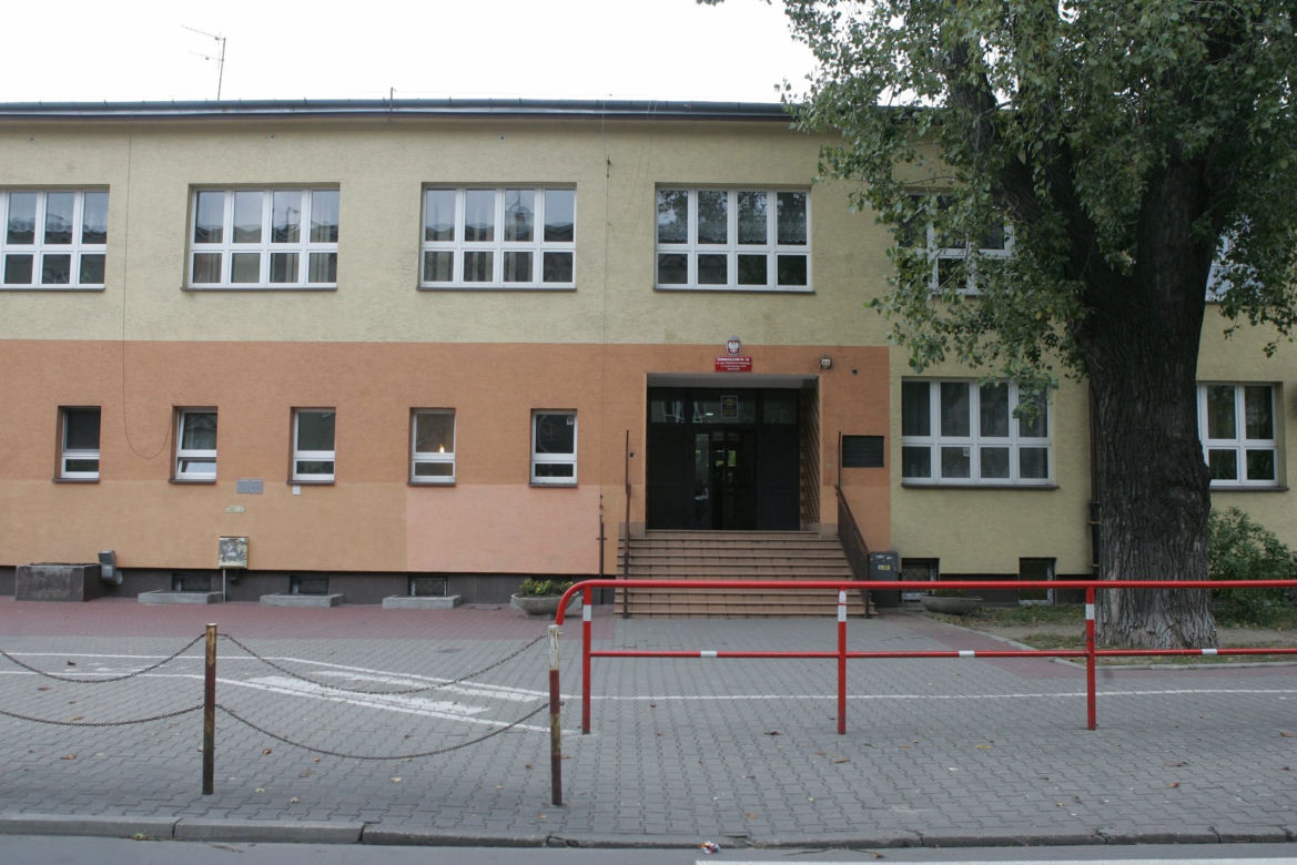 Zespół szkół nr 14 przy ul. Szanajcy 