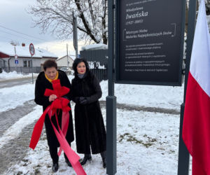 Odsłonięcie tablicy poświęconej Władysławie Iwańskiej