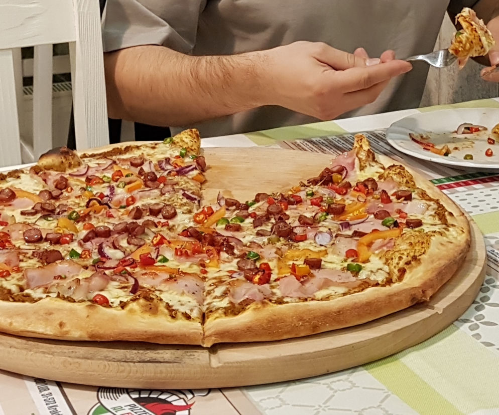 Restauracja Dąbskie Jadło oraz Pizzeria AL FORNO zapraszają do wspólnego kibicowania!