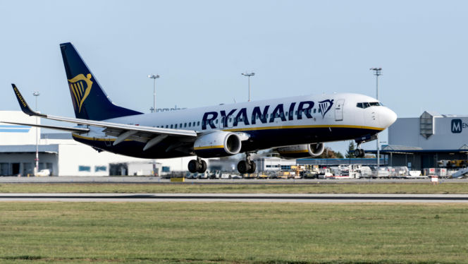 Ryanair ukarany na gigantyczną kwotę! Co przeskrobał irlandzki przewoźnik?