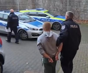 Puławy: 18-latek i jego kolega zaatakowali dwóch mężczyzn. Trafili do aresztu