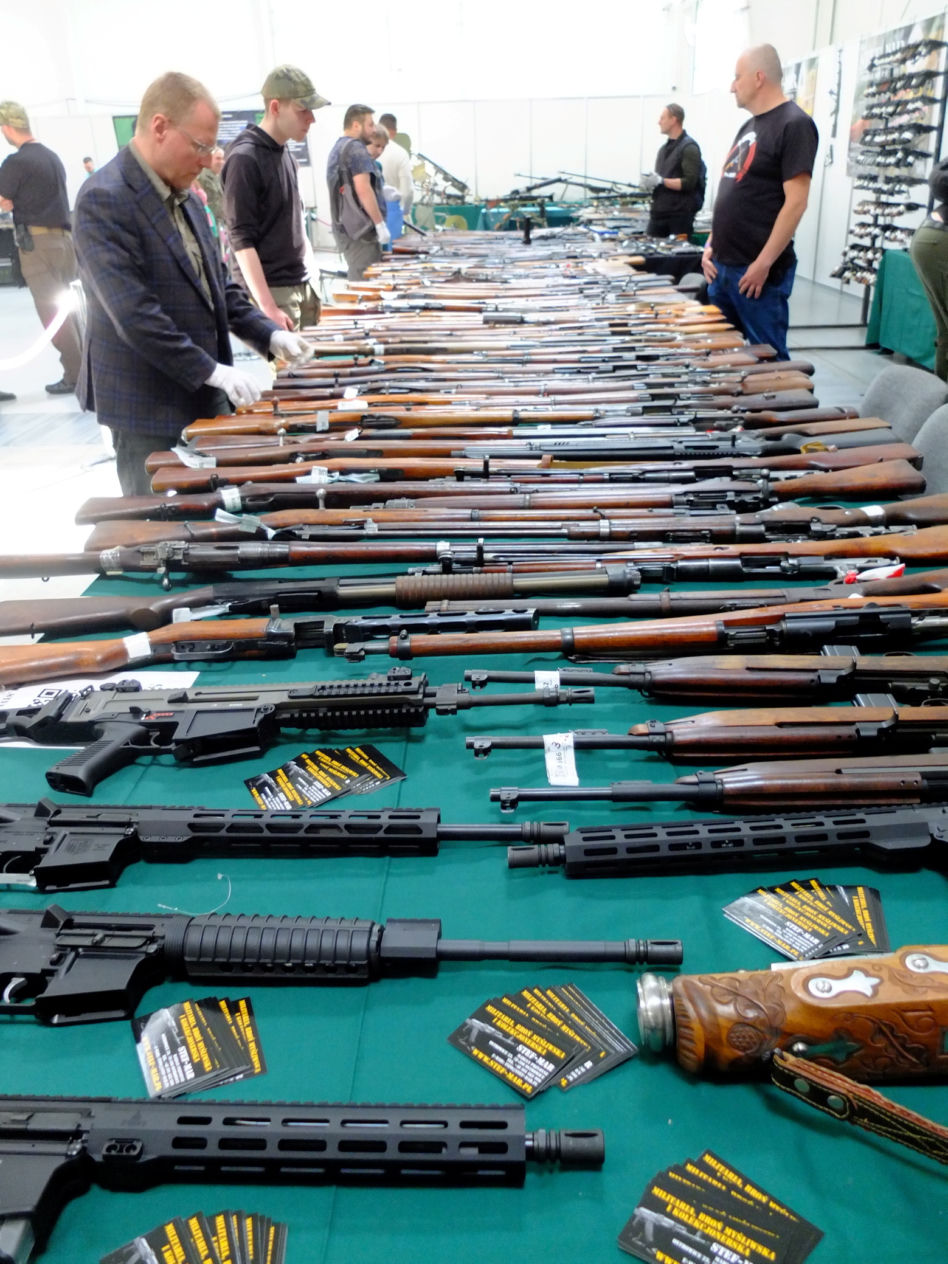 Militaria Pro Arma 2023. Największy Gun Show w Polsce odbywa się w Lublinie