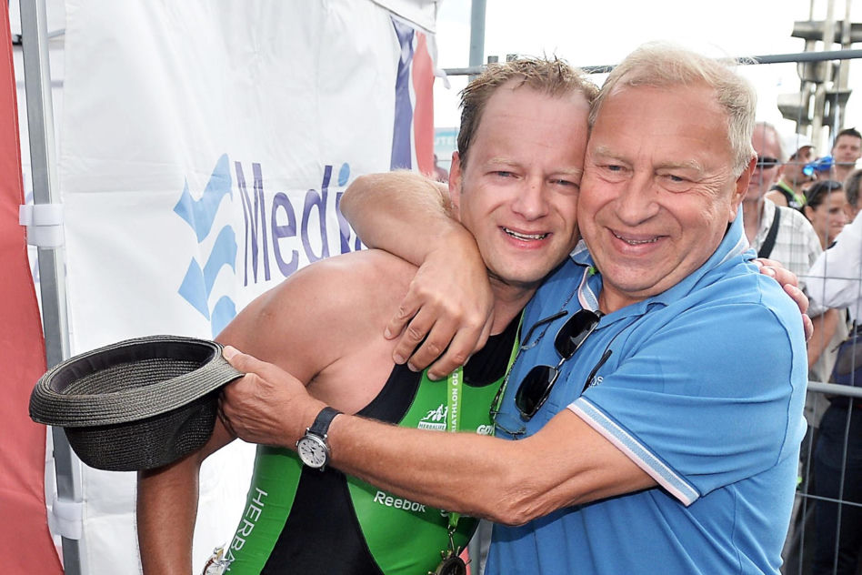 Jerzy Stuhr przed śmiercią nie chciał rozmawiać z księdzem