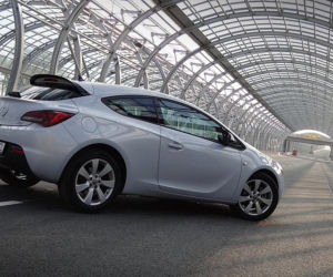 Opel Astra GTC