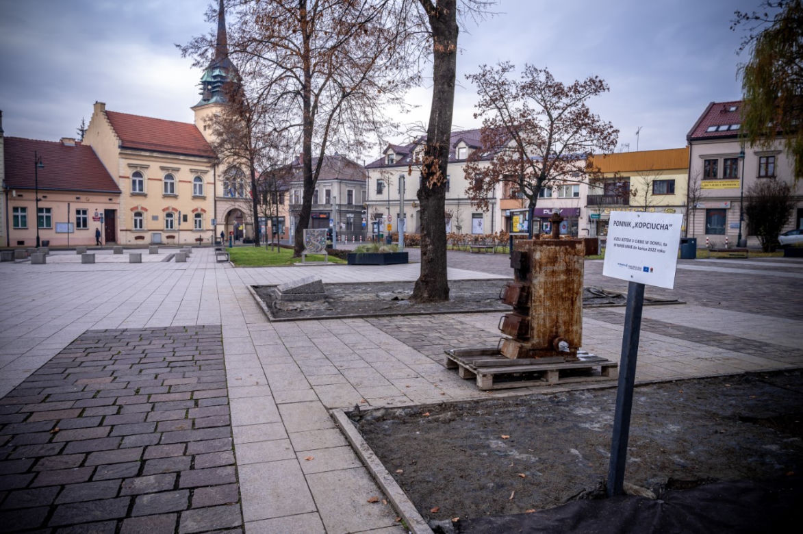 Pomnik kopciucha w Skawinie
