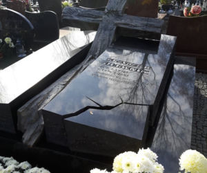 Grób Krzysztofa Olewnika