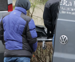 Dramat na Bielanach. Kobieta wypadła z 6 piętra