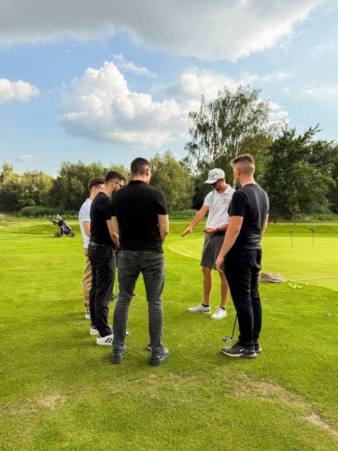 Golf zamiast sali konferencyjnej? Z Rough Bros zorganizujesz event, który wszyscy zapamiętają