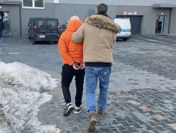 Pożar przy areszcie śledczym w Warszawie. Zatrzymano 11 pseudokibiców