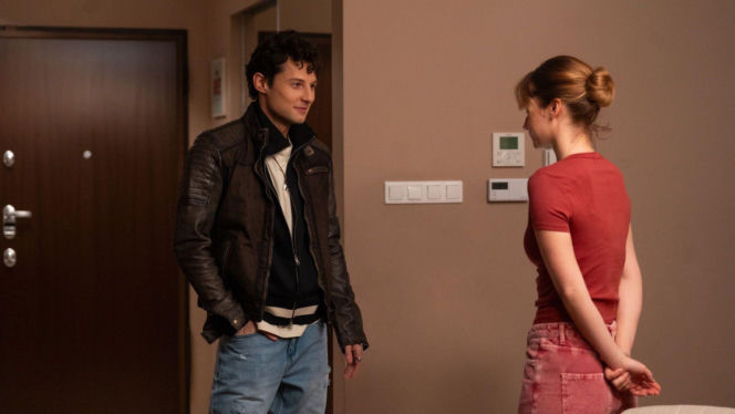 Na dobre i na złe odc. 989. Gloria (Aleksandra Grabowska), Kamil Zawada (Jakub Łopatka)