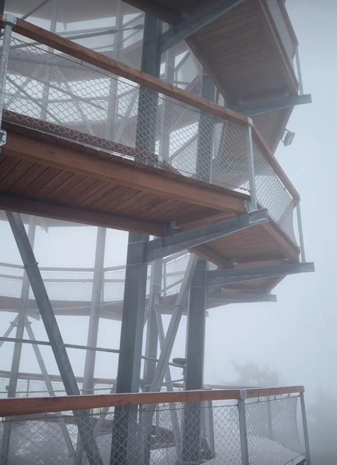 38 metrów nad ziemią i widok jak z pocztówki. Ta wieża jest hitem Dolnego Śląska