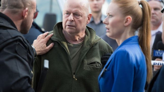 Na dobre i na złe odcinek 642, Dowódca antyterrorystów (Tomasz Oświeciński), Wiktoria (Katarzyna Dąbrowska), Tretter (Piotr Garlicki)