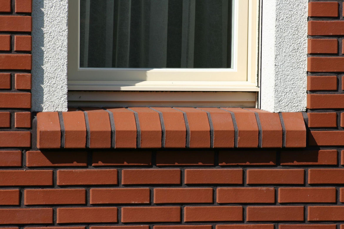 Murowanie bez wykwitów. Jak bez błędów murować z cegieł klinkierowych?