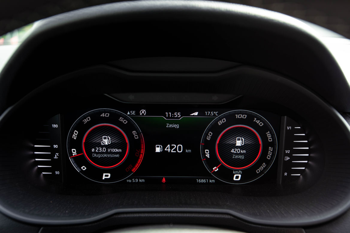 Skoda Octavia RS Challenge vs Peugeot 308 GTi