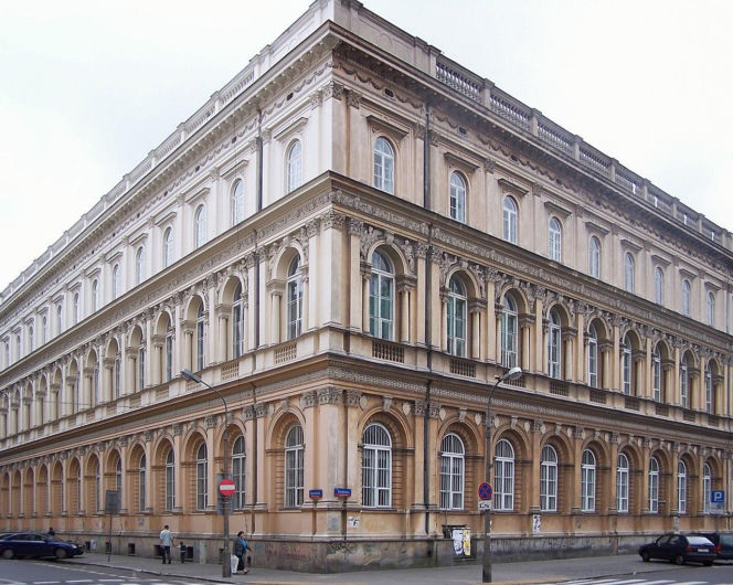 Siedziba Muzeum Etnograficznego w Warszawie przy ul. Kredytowej 1