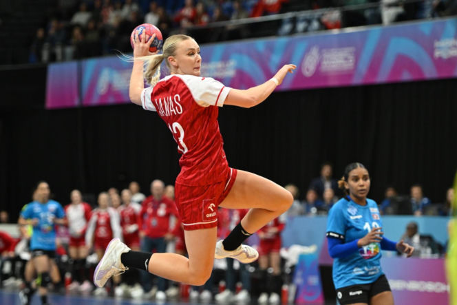 Mistrzostwa Świata piłkarek ręcznych. Trener Polek po meczu z Tunezyjkami: Było naprawdę ciężko, ale zwyciężyliśmy!