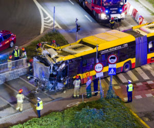 Autobus miejski wjechał w przejście podziemne przy Dworcu Zachodnim