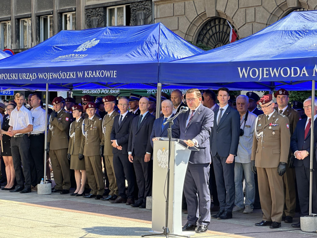 Święto Wojska Polskiego 2023 w Krakowie. Uroczystości na placu Jana Matejki