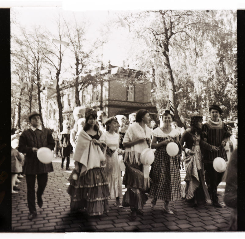 Winobranie w Zielonej Górze w latach 1963-1973. Oto jak bawiono się podczas największego Święta Wina w Polsce