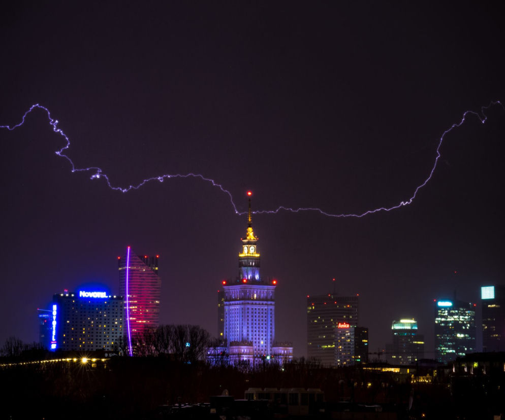Błyskawica nad Pałacem Kultury i Nauki