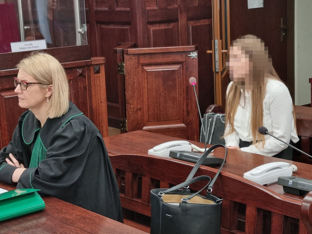 Proces w sprawie znęcania się nad 5-letnimi bliźniaczkami