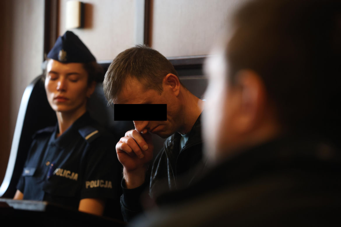 „Czekałem, aż umrze”. Cztery ciała przy Grzybowskiej w Warszawie. Świadkowie znikają przed rozprawą